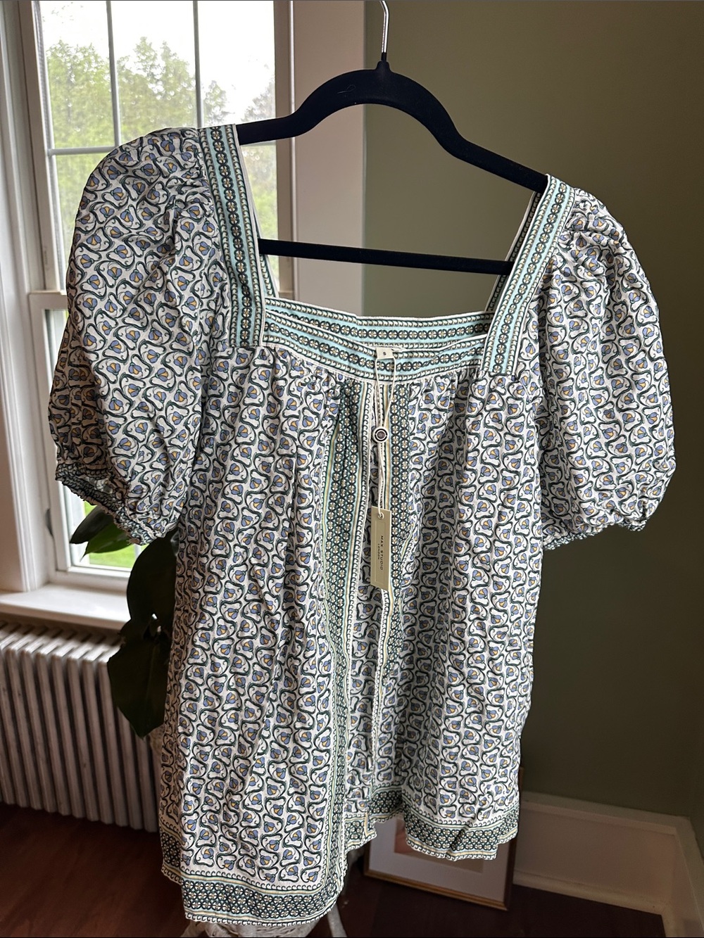 Max Studio Cream and Blue Paisley Square-Neck Blouse - Picture 2 of 6